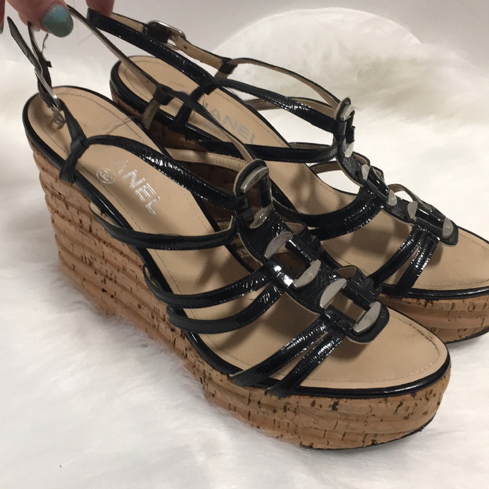 ❌ON CONSIGNMENT❌Chanel, 40, black wedges - Picture 2 of 6